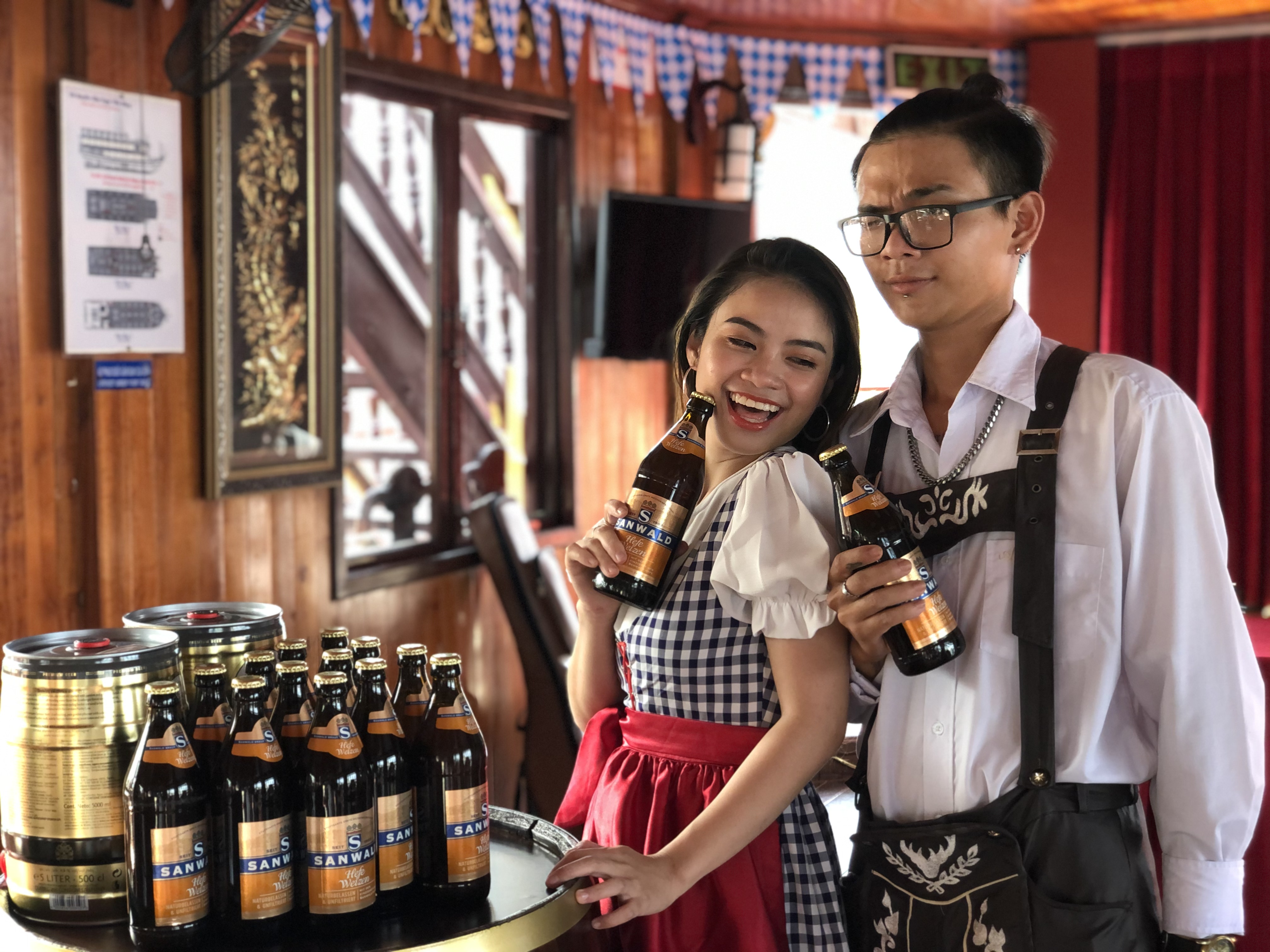 Khoảnh khắc vui vẻ